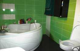 De vanzare apartament 2 camere, 80 mp, parcare, terasa, zona Golden Tulip!