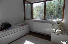 Vanzare apartament 3 camere, 78 mp, garaj, zona Grand Hotel Italia