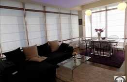 Vanzare apartament 3 camere, 78 mp, garaj, zona Grand Hotel Italia