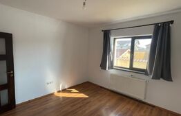 Casa duplex, ap 3 camere parter+mansarda de amenajat, Sanpetru