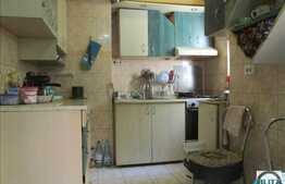 Vanzare apartament 3 camere, 132 mp, terasa, garaj, parcare, zona centrala