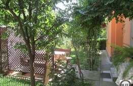 Vanzare apartament 3 camere, 132 mp, terasa, garaj, parcare, zona centrala