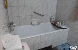 Vanzare apartament 3 camere, 132 mp, terasa, garaj, parcare, zona centrala