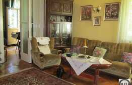 Vanzare apartament 3 camere, 132 mp, terasa, garaj, parcare, zona centrala