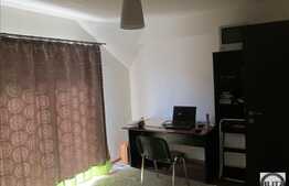 Vanzare apartament 3 camere, 102 mp, garaj, parcare, zona strazii Campului