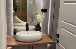 Apartament lux, parcare subterana,3 camere, Eroilor