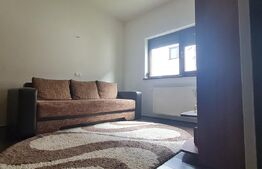 Apartament de Vanzare cu 3 Camere, Suprafață Generoasă și Parcare, Sanpetru