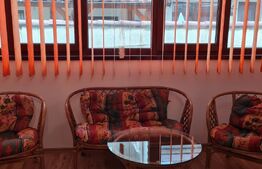 Apartament de Vanzare cu 3 Camere, Suprafață Generoasă și Parcare, Sanpetru