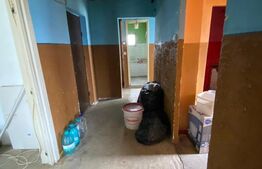 Apartament 3 camere decomandate, etaj intermediar zona centrala 