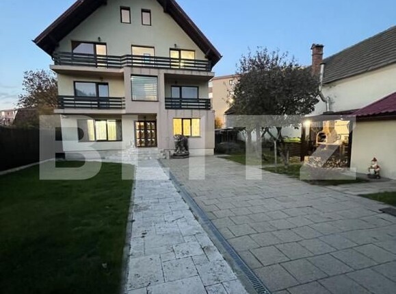Casa de închiriat 9 camere Sacele - 168990CI | BLITZ Brașov | Poza1