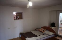 Casa individuala de vanzare, 3 camere, 100 mp, in zona linistita, Corusu