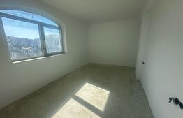 Casa in stil mediteranean, cu 4 camere, 158 mp, zona Dezmir