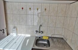 Garsoniera decomandata, balcon, zona Manastur 