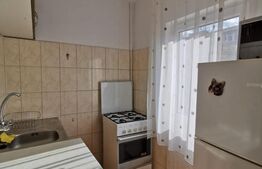 Garsoniera decomandata, balcon, zona Manastur 