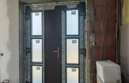 Casă de vânzare Tărlungeni – 5 camere, teren, garaj, intabulată