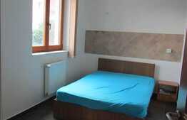 Vanzare apartament 3 camere, 80 mp, parcare, zona strazii Donath