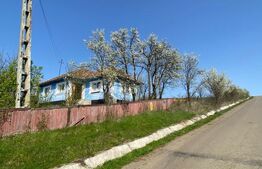 Casa  cu 10000mp de teren in Buza, la 50 km de Cluj-Napoca