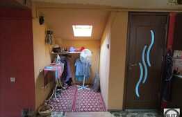 Mansarda de vanzare, 2 camere, 53.84 mp! Zona strazii Florilor!