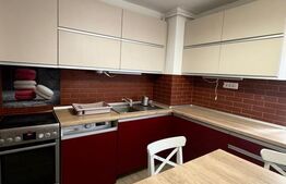 Apartament de vanzare, cu 4 camere, 82 mp, etaj 1, zona Racadau 