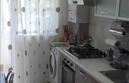 Vanzare apartament 2 camere, 52 mp, decomandat, garaj, zona Interservisan