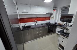 Apartament modern, cu 2 camere, parcare, etaj 2, in Apahida, zona Centrala
