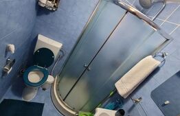 Apartament cu 2 camere, 33 mp, zona Calea Floresti