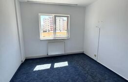 Apartament cu 4 camere, 80 mp, decomandat, etaj intermediar, zona Grivitei 