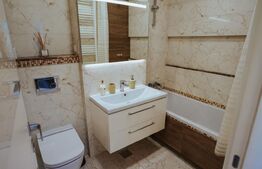 Apartament tip penthouse, la cheie, terasa 28 mp, garaj, zona Petrom
