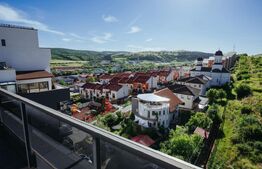 Apartament tip penthouse, la cheie, terasa 28 mp, garaj, zona Petrom