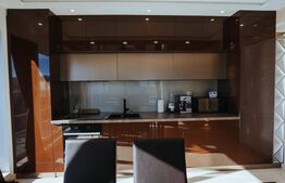 Apartament tip penthouse, la cheie, terasa 28 mp, garaj, zona Petrom