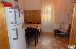 3 camere, 69 mp, decomandat, parcare, garaj, zona Profi