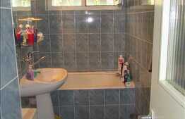 De vanzare apartament 4 camere, 80 mp, boxa subsol, zona Big