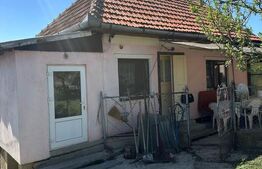 2 case cu teren 1100mp, toate utilitatile, asfalt, Cojocna