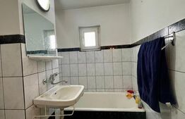 Apartament de vanzare, cu 3 camere, 65 mp, zona Piata Zorilor