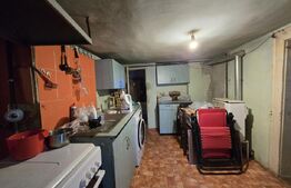 Casa de vanzare, cu 5 camere, 120 mp utili, teren 240 mp, zona UMF