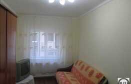 Apartament cu 1 camera, 42 mp utili, balcon! Zona Stejarului! Etaj intermediar!