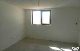 De vanzare 2 camere, decomandat, 55 mp! Zona usor accesibila! Optional garaj!