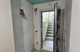 Apartament cu 2 camere, 34 mp, curte proprie/grădină, zona Piața Cipariu