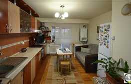 Vanzare apartament 3 camere, 73 mp, boxa, garaj, zona Iulius Mall