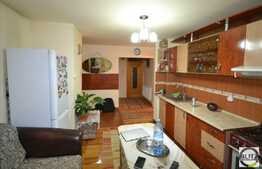 Vanzare apartament 3 camere, 73 mp, boxa, garaj, zona Iulius Mall