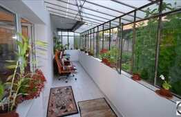 Vanzare apartament 3 camere, 73 mp, boxa, garaj, zona Iulius Mall