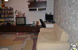 De vanzare apartament 3 camere, 69 mp, boxa subsol, zona strazii Louis Pasteur