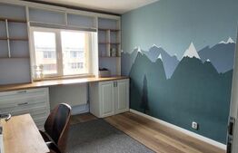 Apartament de vanzare, cu 3 camere, 68 mp, 2 bai, zona Intre Lacuri