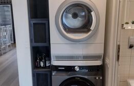 Apartament de vanzare, cu 3 camere, 68 mp, 2 bai, zona Intre Lacuri