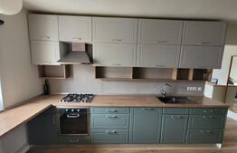 Apartament de vanzare, cu 3 camere, 68 mp, 2 bai, zona Intre Lacuri