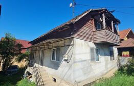 Casa demolabila, 250 mp de teren, zona strazii Oasului