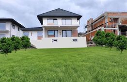 Casă individuală spațioasă, 156 mp utili + garaj + 2 beciuri, teren generos 680