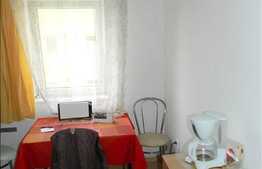 2 camere, decomandat, 48 mp, zona strazii Florilor, parcare inclusa!