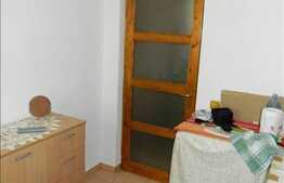 2 camere, decomandat, 48 mp, zona strazii Florilor, parcare inclusa!