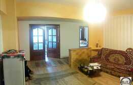 Vanzare apartament 3 camere, 88 mp, decomandat, garaj, zona centrala